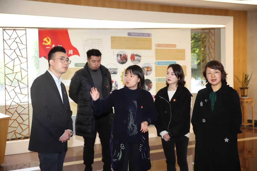 陈帅一行来东调研共青团工作,共青团东阳市委副书记张晶颖陪同调研