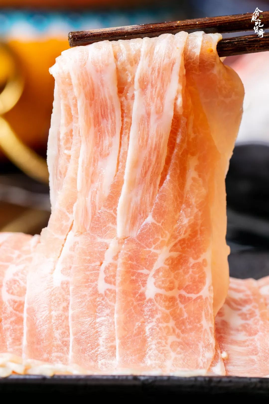 黄金六两松阪猪肉 |从肉眼上其实也能区分开来,略有不同,不过雪荒的