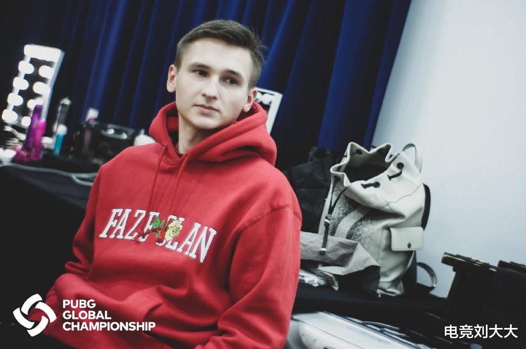 从世界赛来看,国外选手最厉害的应该就是faze战队的ubah和韩国gen.