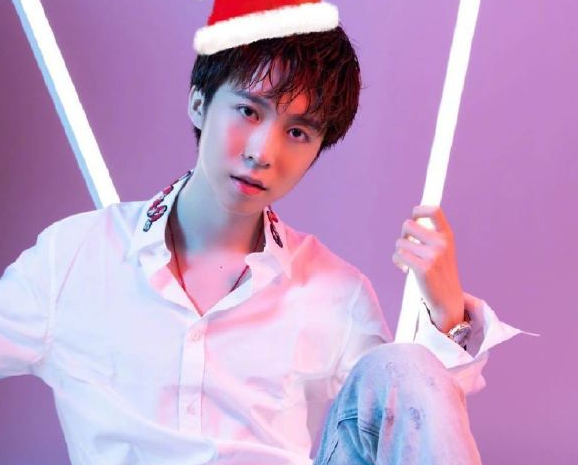 20岁成虎牙一哥,22岁违约被停播,毁掉嗨氏的究竟是不是楚河?