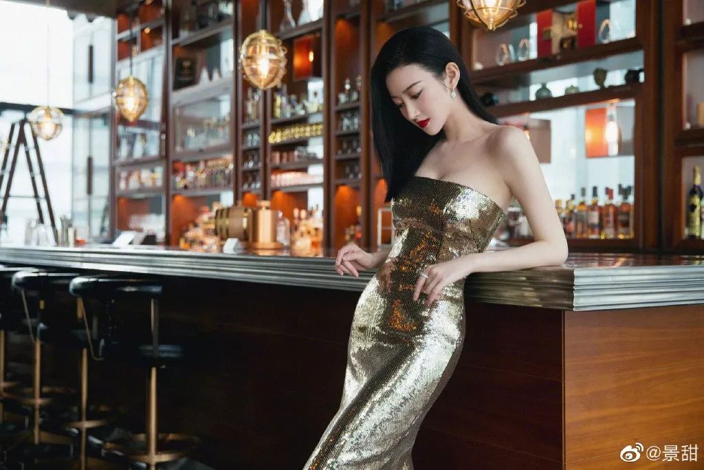 扒姨太爆料:景甜被金主嫌弃?哇唧唧哇发新女团