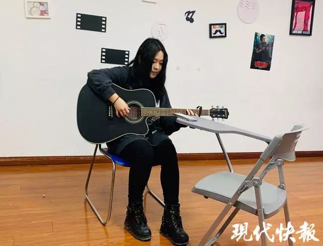 她现在长这样_吴煜辉