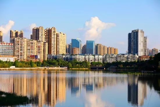 岳池县: 城市颜值"刷新" 幸福指数"走高"