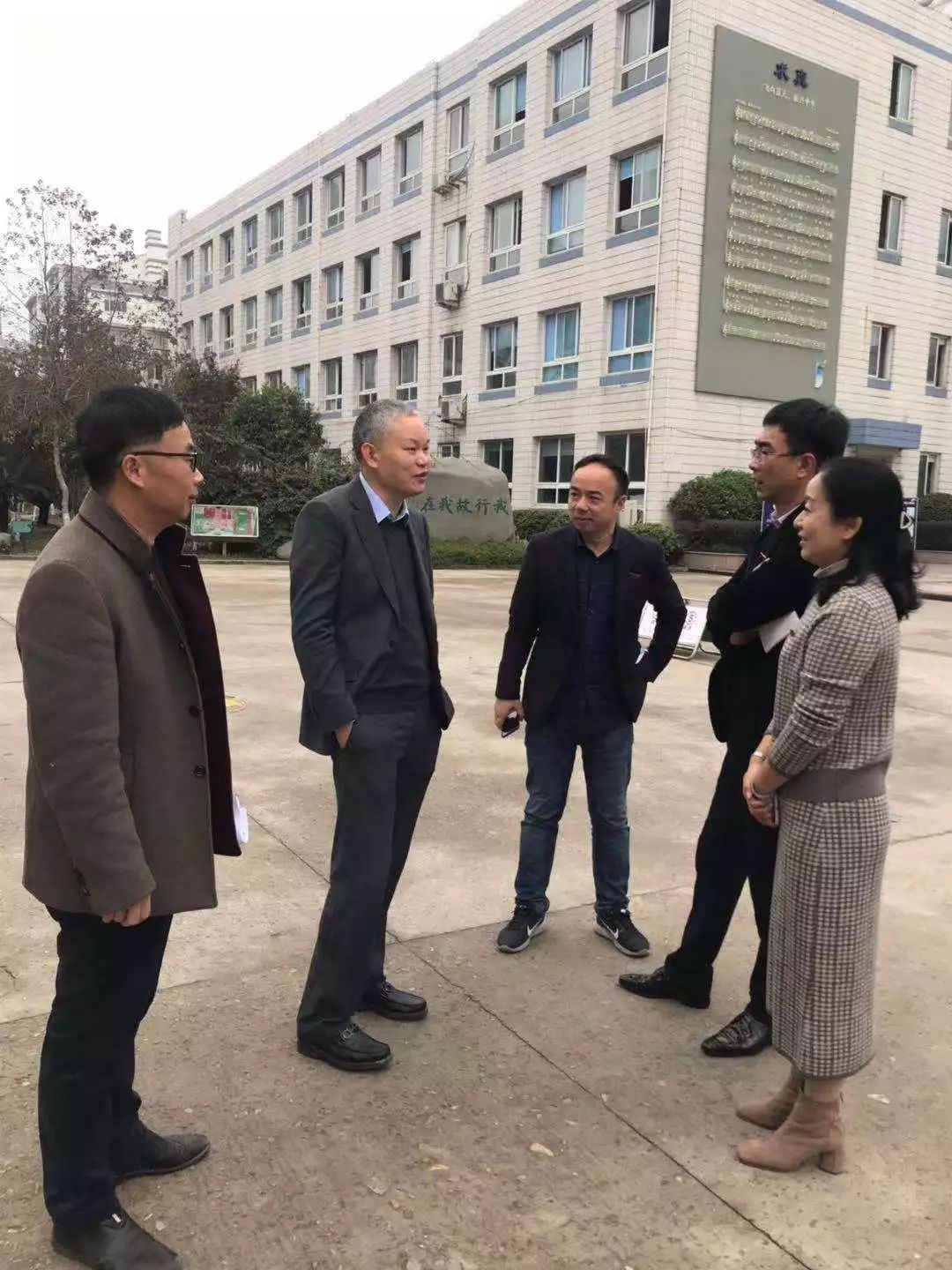 文字:潘秀达摄影:杨晓珍编辑:沙 沙来源:永嘉县瓯北第五中学返回搜狐