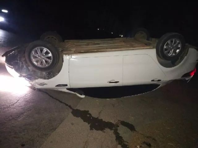 阳信温店镇这条路障碍物酿车祸网友呼吁处理