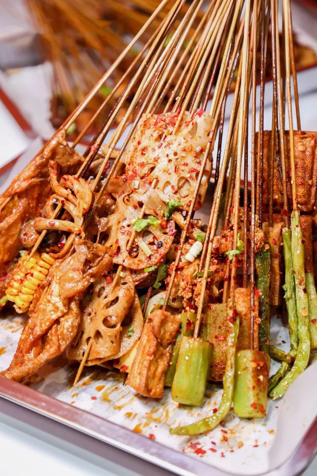 种干锅花菜的口感花菜吃起来很入味一点都不油腻-/油炸平菇/-荤素搭配