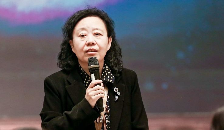 北京同仁医院的彭晓燕教授,中山大学眼科中心的文峰教授(从左至右)