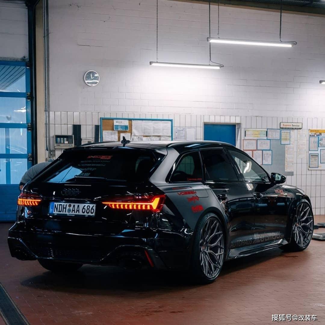 全新奥迪rs6首改合集,3.6秒的旅行车一点都不想低调!