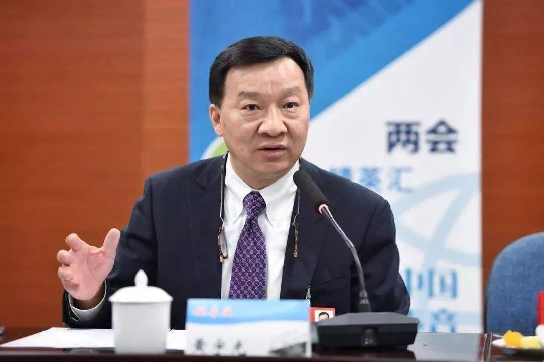 全国政协委员黄宇光委员敬畏生命不分彼此