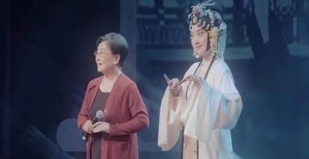 昆曲名旦单雯：情不知所起，一往而深_谭飞