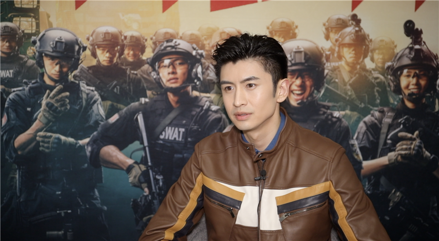 武若曦):"一群平凡的人做着伟大的事情"这是张云龙对特警这个职业的