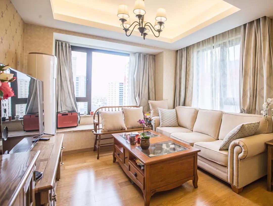 客厅飘窗效果图,没有阳台也可收获浪漫惊喜!