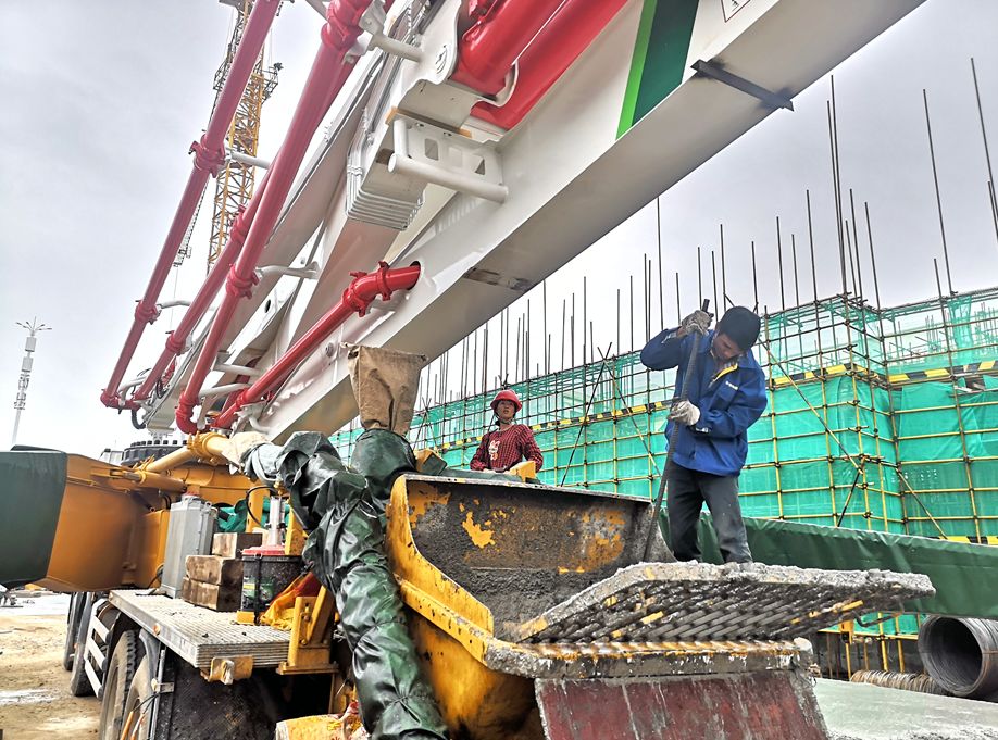 【用户说】"神泵侠侣"——"80后"泵工伉俪的最美故事_陈木兰