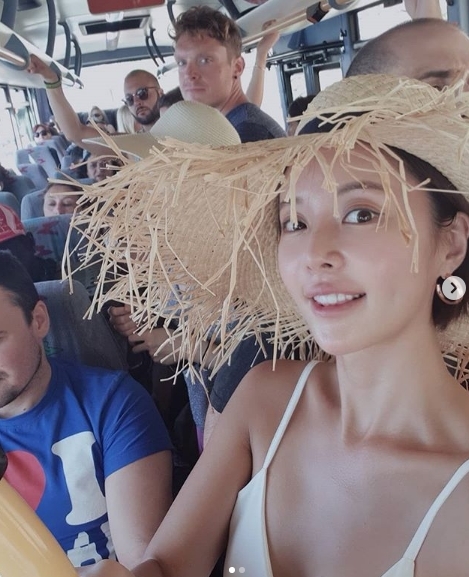 黄正音近照成蛇精脸被韩网友攻击上热搜富豪老公年销售130亿