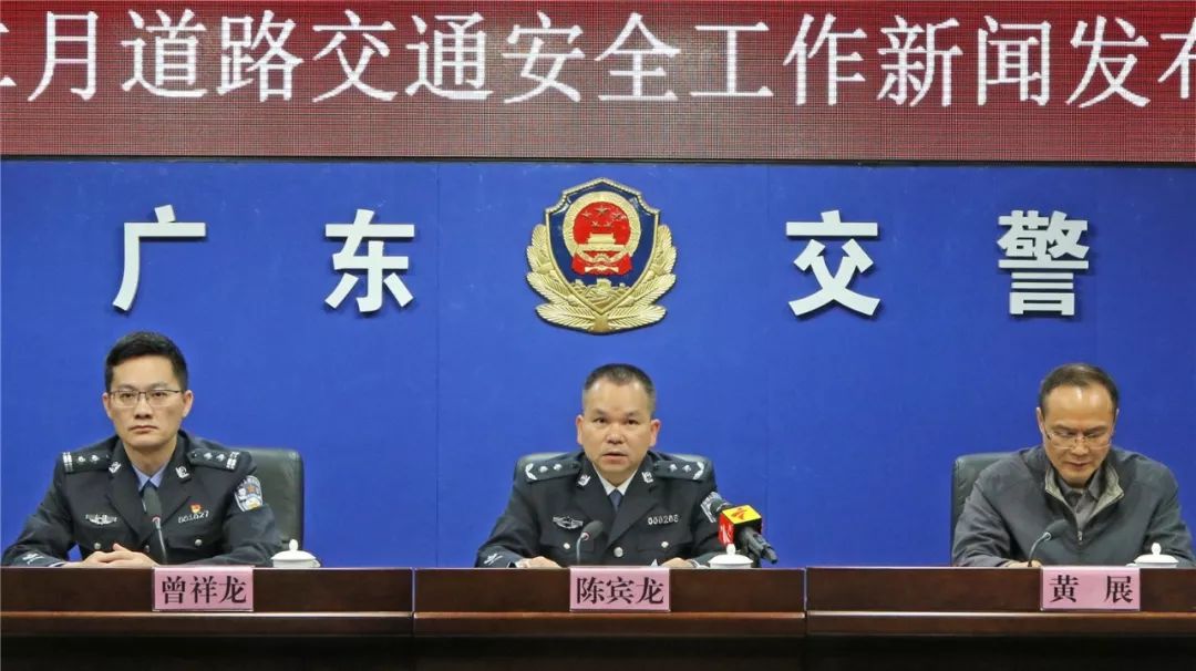 通报| 连喝4场酒后驾车,司机乘客3人死亡,车主受伤