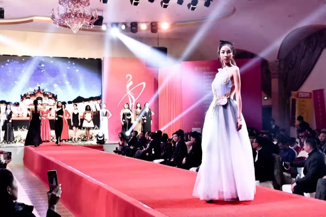 邯郸就是出美女磁县姑娘获环球国际模特大赛冠军