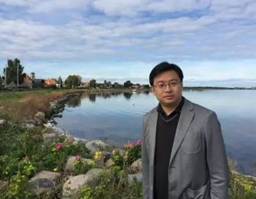 曹洋,教授,主任医师,医学博士,博士研究生导师.