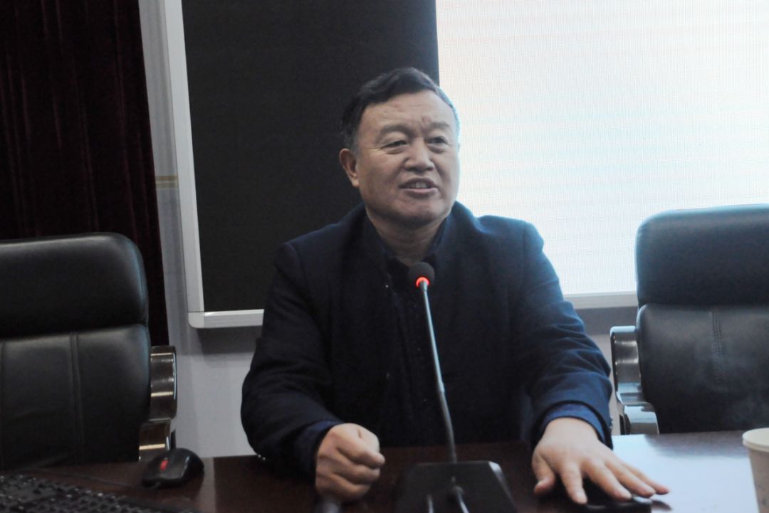 遂宁中学邀请山西忻州一中副校长吕羡平到校讲学讲了这些