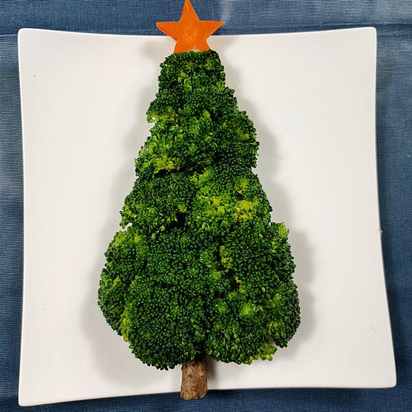 可以吃的圣诞树,让宝宝愉快吃菜,家长乐开怀