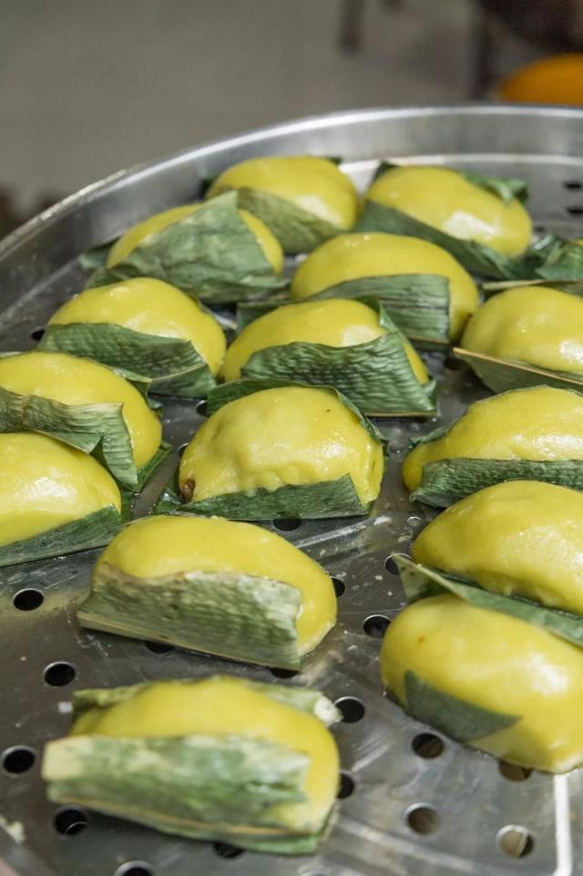 新繁涂记叶儿粑除了豆花,他家还卖粉条牛肉豆花粉,8元1碗.