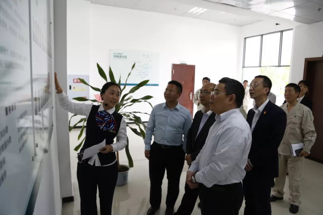 国网重庆市电力公司董事,总经理,党委副书记周雄调研公司三项制度改革