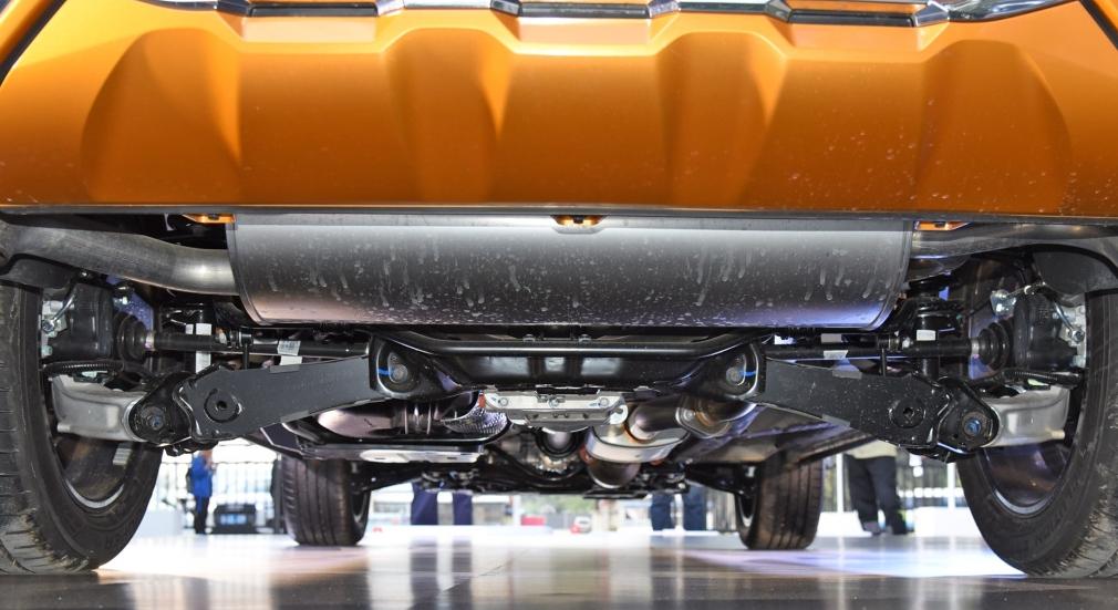 大师级底盘调教,驾驶suv劈弯不是梦!相比之下,还是哈弗f7更胜一筹.