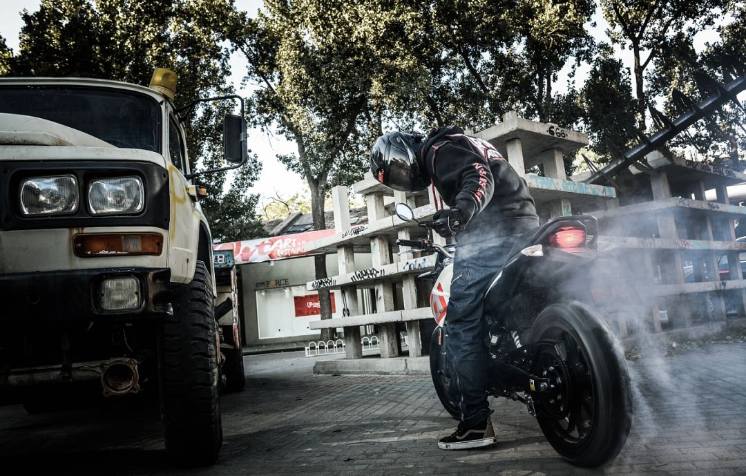 拍抖音传视频赢好礼骑士无妥协丨抖音主题活动开始啦