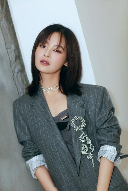 辛芷蕾各种发型都好看,为什么你就不行,看完你就懂了