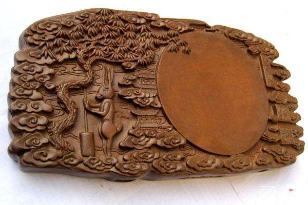 新绛澄泥砚,又名绛州澄泥砚,和端砚,歙砚,洮砚齐名,并称中国四大名砚