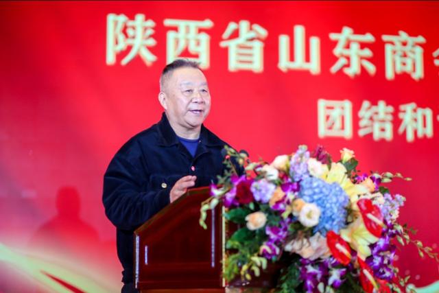 陕西省军区原副司令员吕学泉将军致祝酒词:祝商会越来越美好,祝领导王