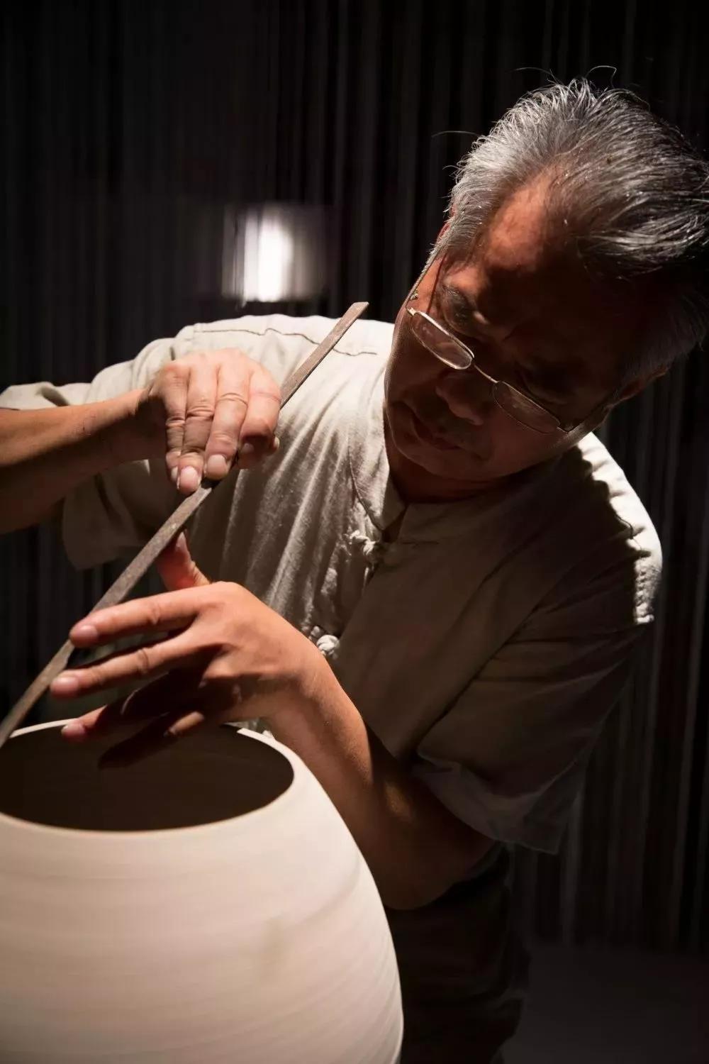 2019年浙江衢州白瓷工艺大师艺术作品展在北京恭王府举行!_徐文奎