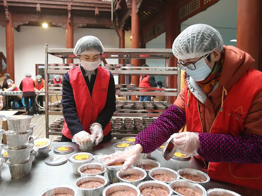 第一口灵隐寺腊八粥明天就能吃上这份领粥指南请收好