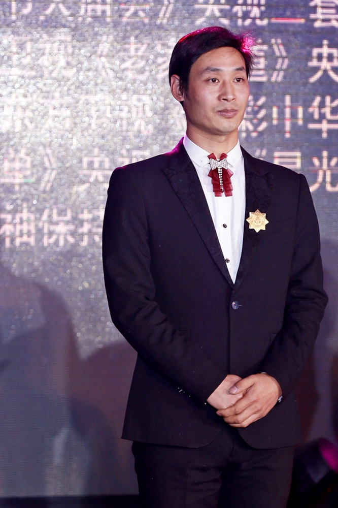 水袖王吴青峰喜获商丘首届文艺百花奖金奖 水袖王吴青峰喜获商丘首届文艺百花奖金奖