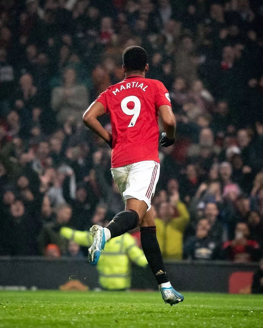 第63分钟,林加德换下了拉师傅.