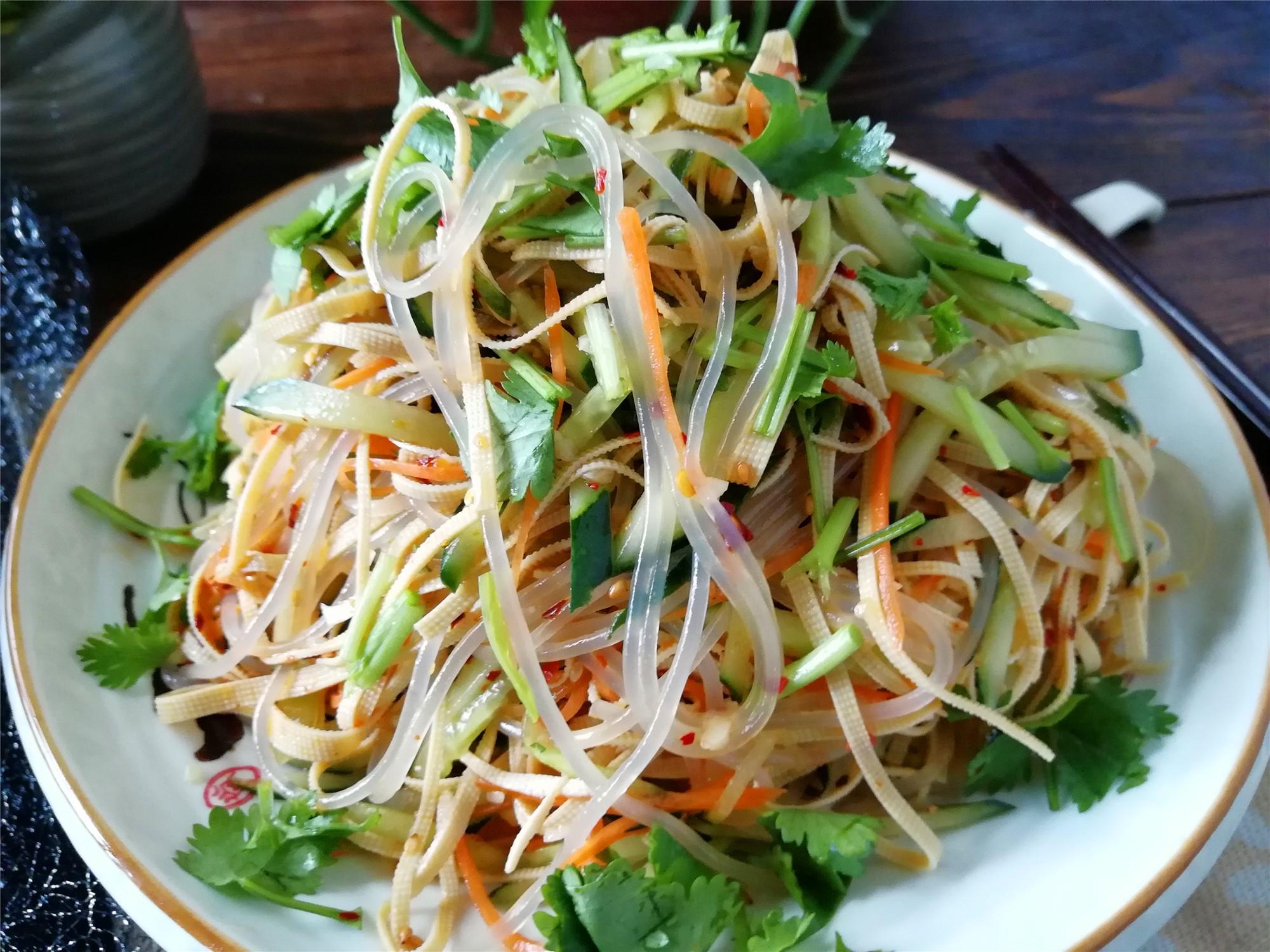 元旦家宴,分享12道凉拌菜,清爽开胃又解腻,比大鱼大肉受欢迎_黄瓜