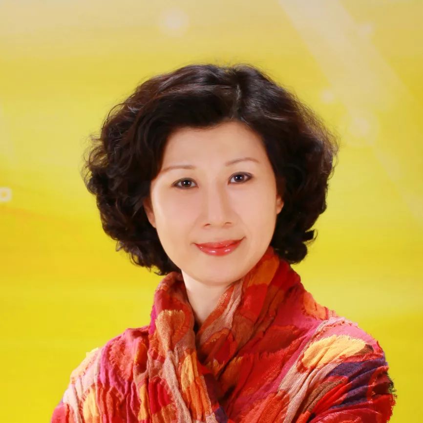 元旦下午李宏图窦晓璇约你观看柳荫记