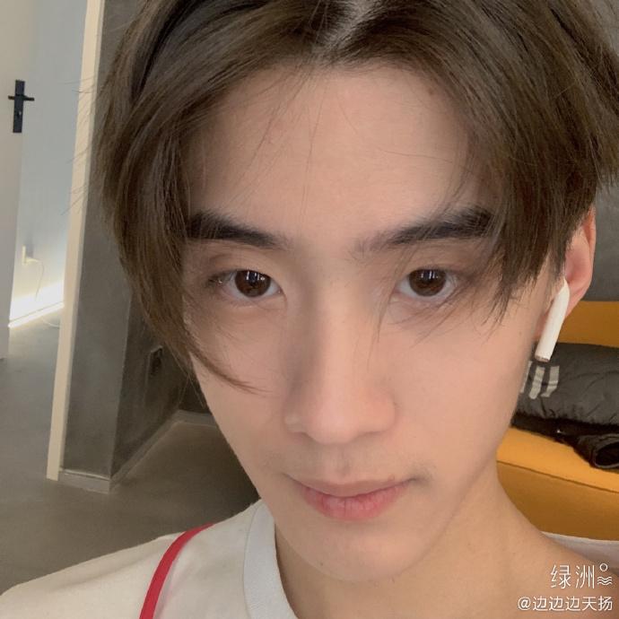 原创边天扬靠"酒窝"打动了陈思诚,陈冲的"儿子"帅得一塌糊涂