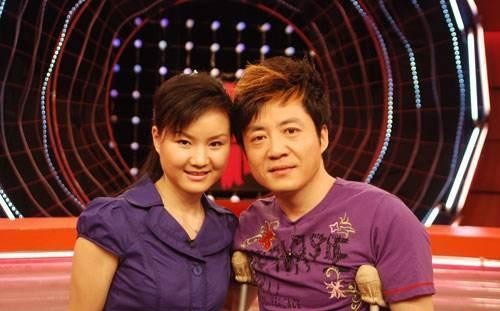 但是,小李并不是李琛和他初恋女友生的孩子,他和初恋在1994年因为特殊