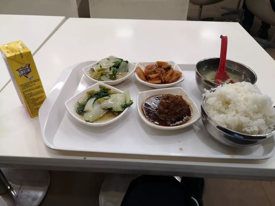 开了一年的宝马,保养时需要做些什么项目?真实车主这样说. | 12月长测