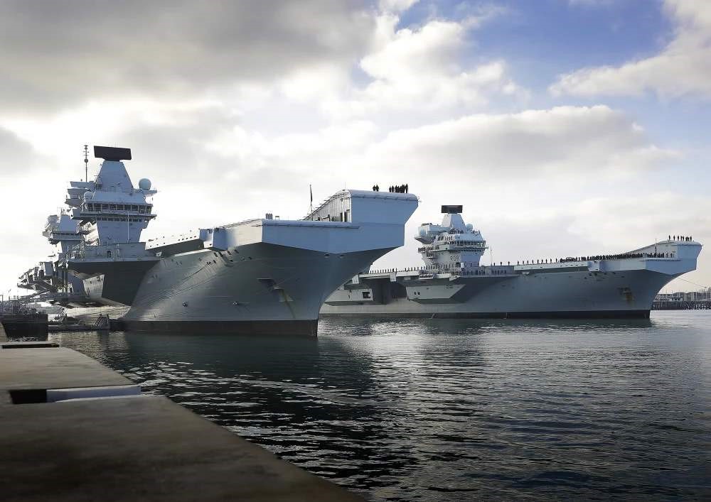 图为伊丽莎白女王级航母