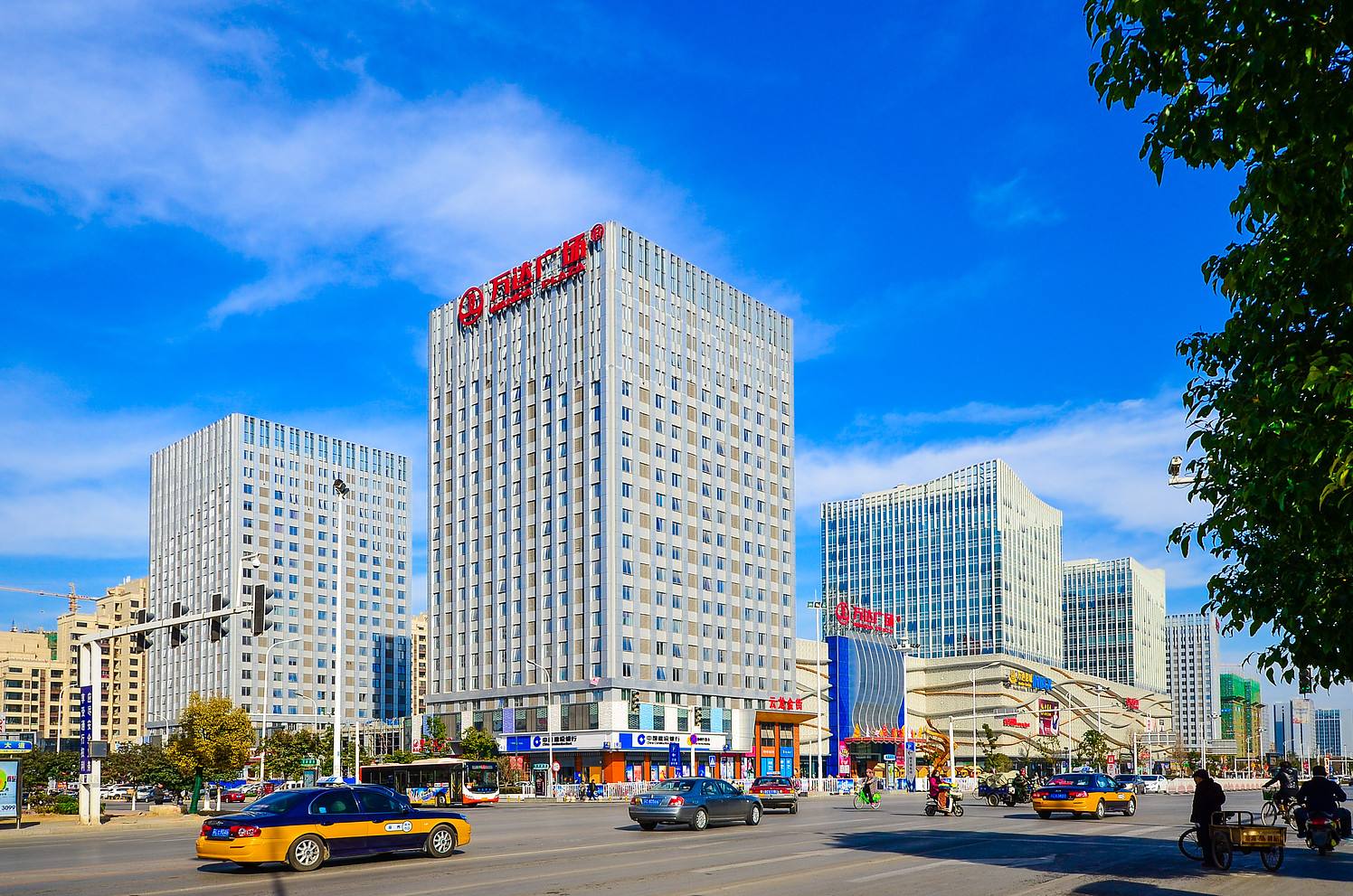 原创明天,沭阳万达广场,南川万达广场,电白万达广场同时开业