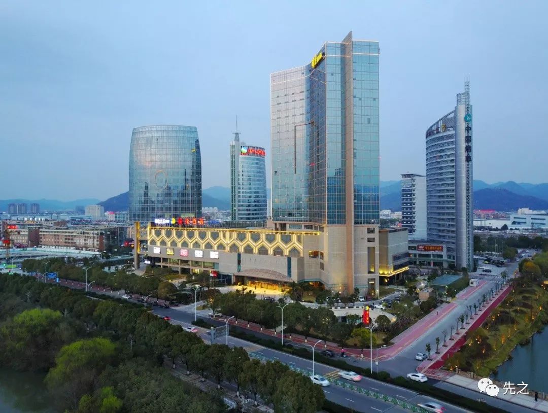 便不再千篇一律,今天介绍的是先之学院的客户——温岭耀达国际大酒店