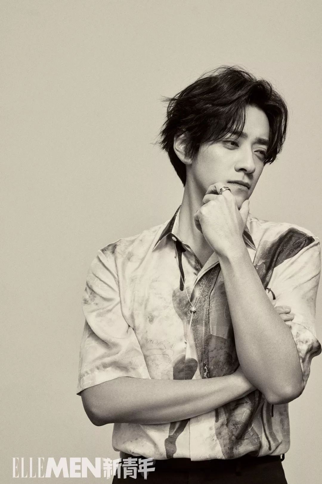 快讯王俊凯封面王一博新歌刘昊然杂志郑云龙大片