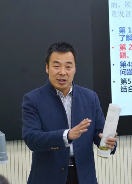 政治 梁宝宏老师《积极参与国际竞争与合作》语文 陈晓娟老师《兰亭集