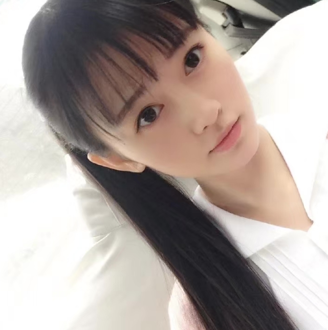 鞠婧祎16岁的照片图片