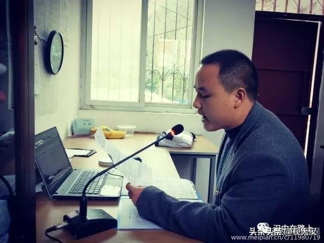 漢中鋪鎮(zhèn)中學(xué)2019掀起經(jīng)典誦讀校園文化熱潮(圖10) 漢中鋪鎮(zhèn)中學(xué)2019掀起經(jīng)典誦讀校園文化熱潮(圖10)