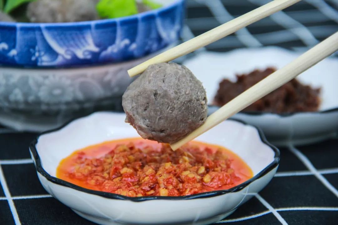 胡椒猪肚丸 |猪肚丸里面真的有猪肚哟~viko妹像发现了新大陆一样兴奋