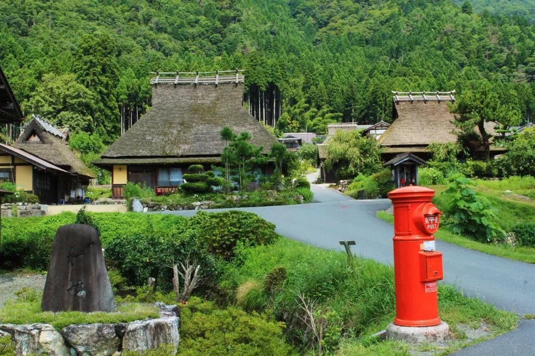 日本乡村小镇风景图片