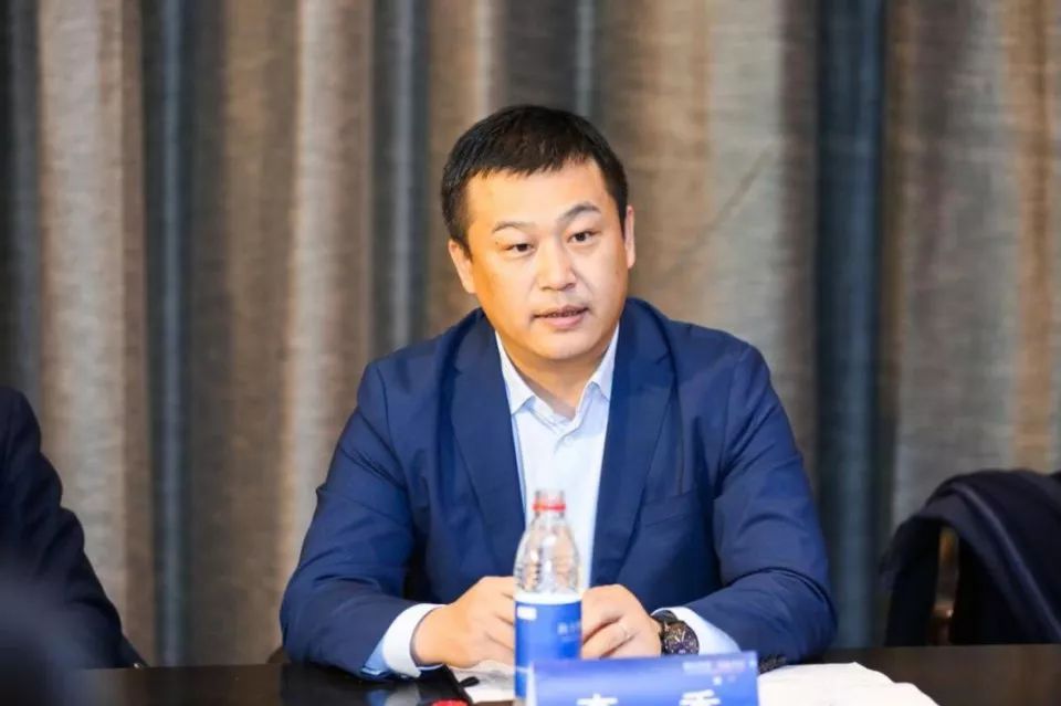 换电模式护航绿色冬奥张家口市崇礼区人民政府副区长殷志刚中国工程院