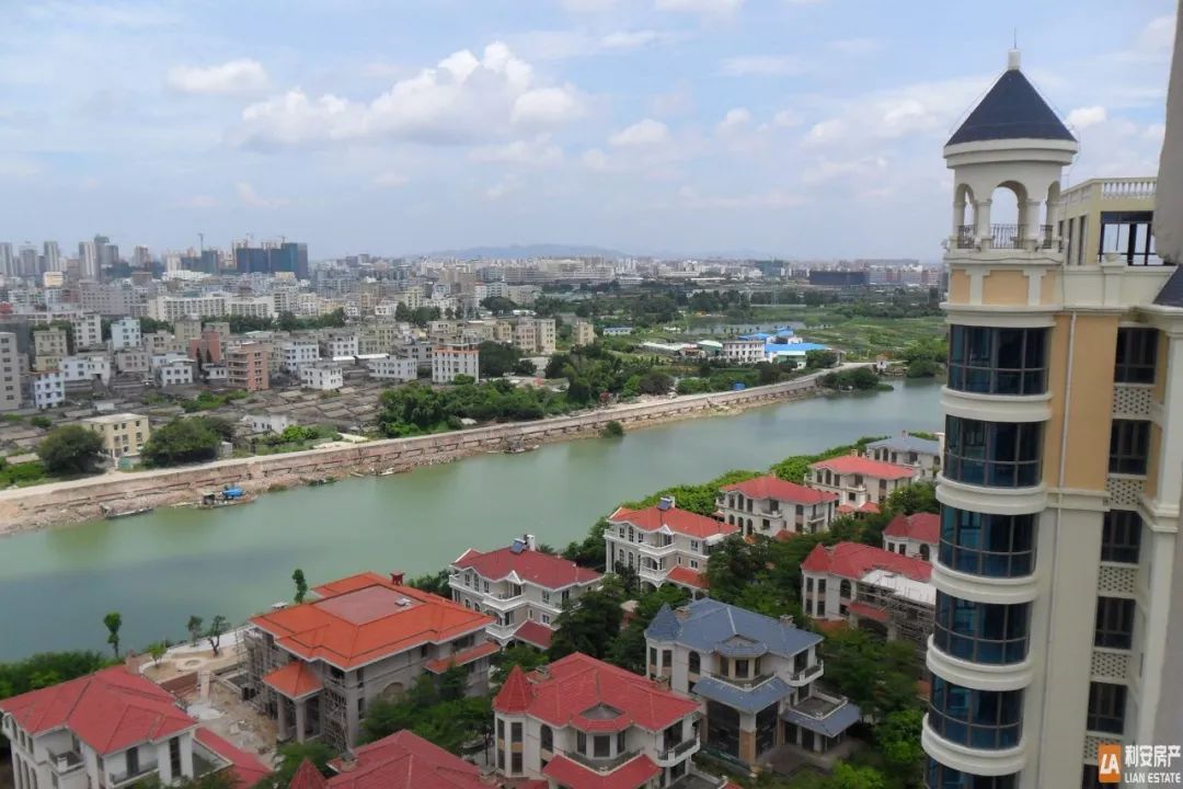 【房源】低于均价2000元,万豪华庭带电梯豪华四房出售!_汕头